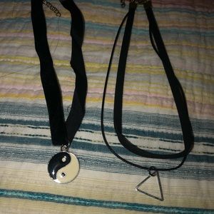 Choker necklaces set of 2